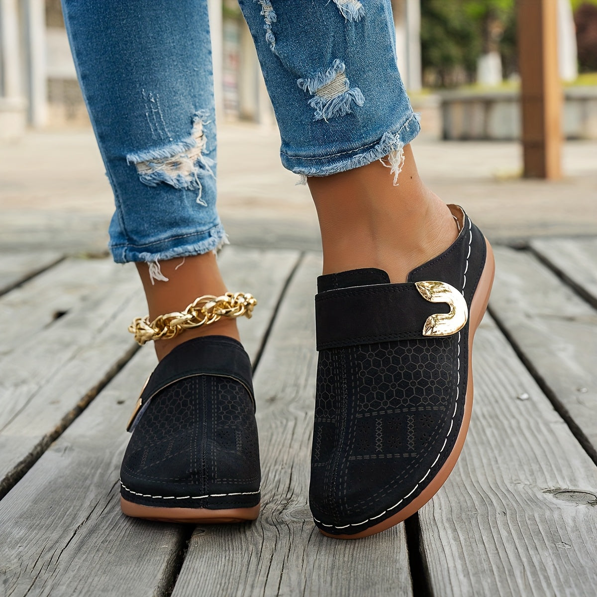 Loretta | Cushioned Wedge Clogs