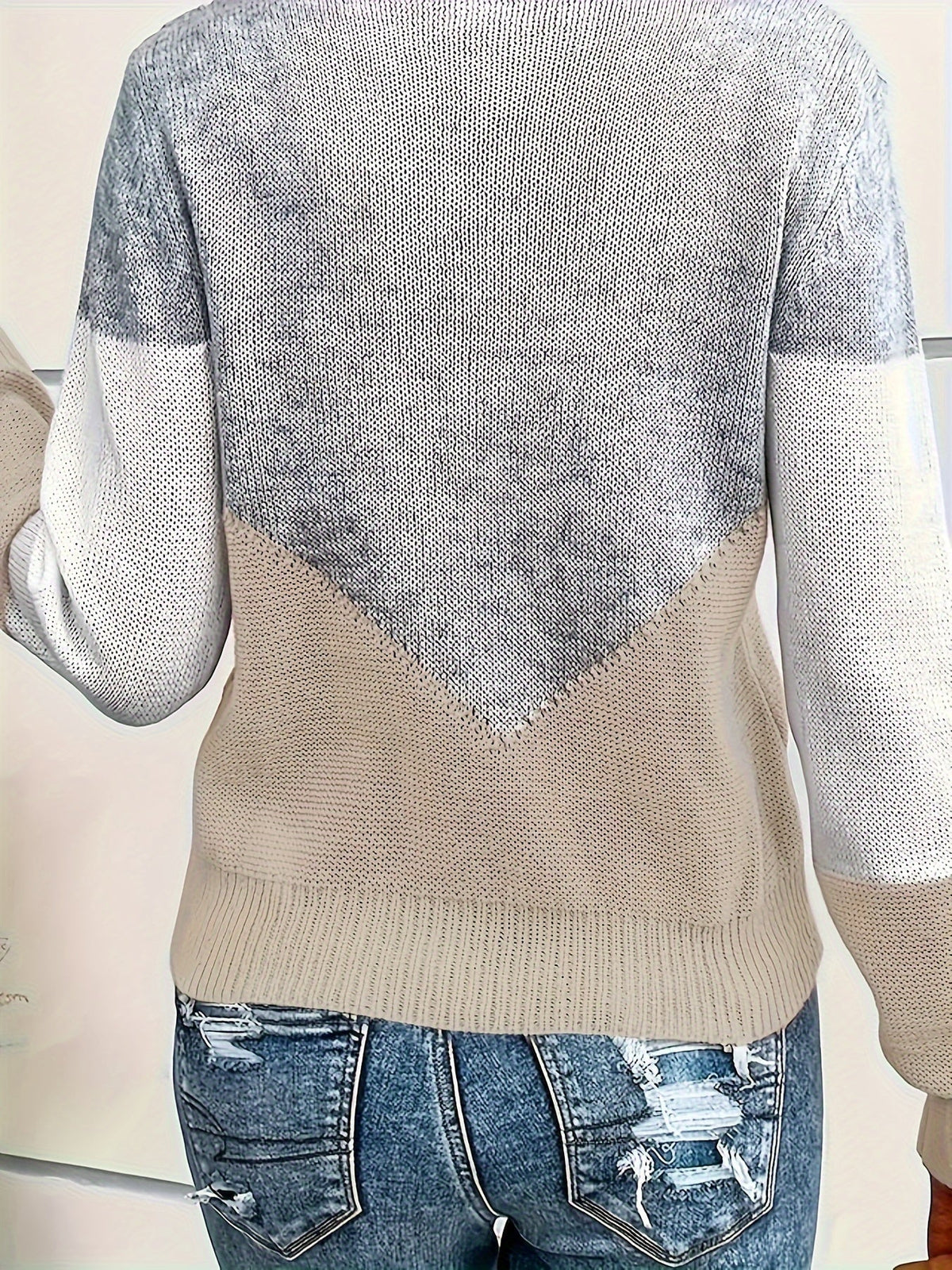 Lydia | Colour-Block V-Neck Sweater