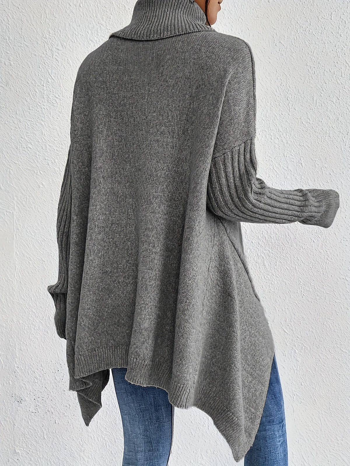 Isla - Oversized Turtleneck Sweater