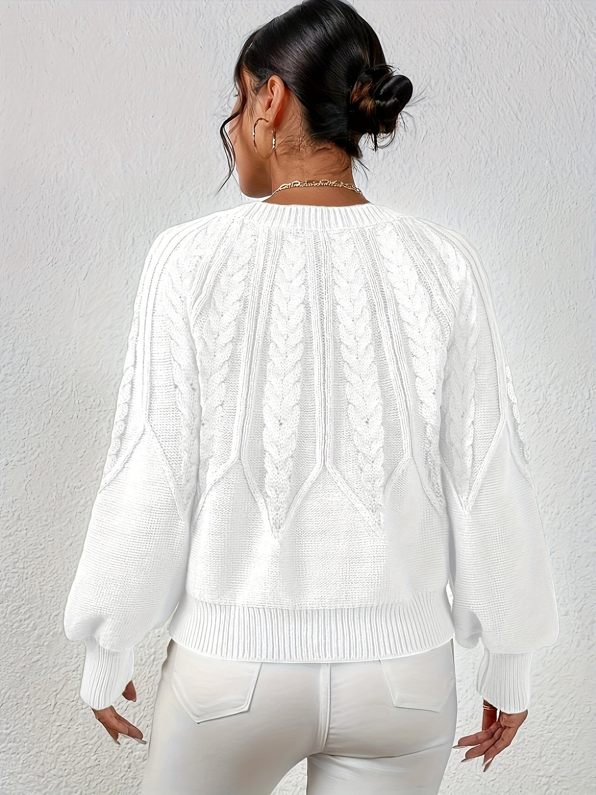Ophelia | Relaxed Cable-Knit Sweater