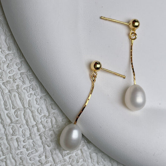 Anneliese | Graceful Drop Earrings