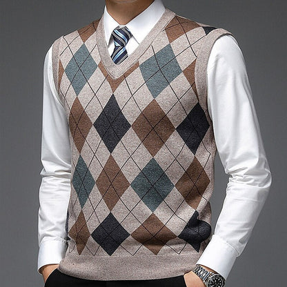 Sheldon | Argyle V-Neck Vest