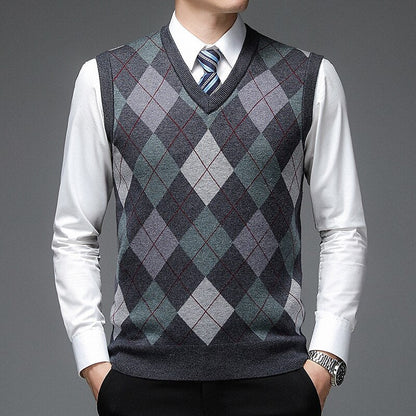 Sheldon | Argyle V-Neck Vest