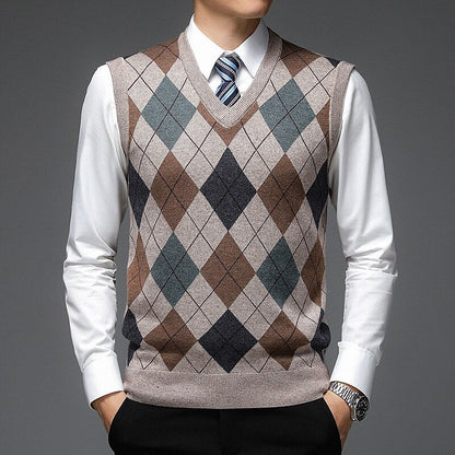 Sheldon | Argyle V-Neck Vest